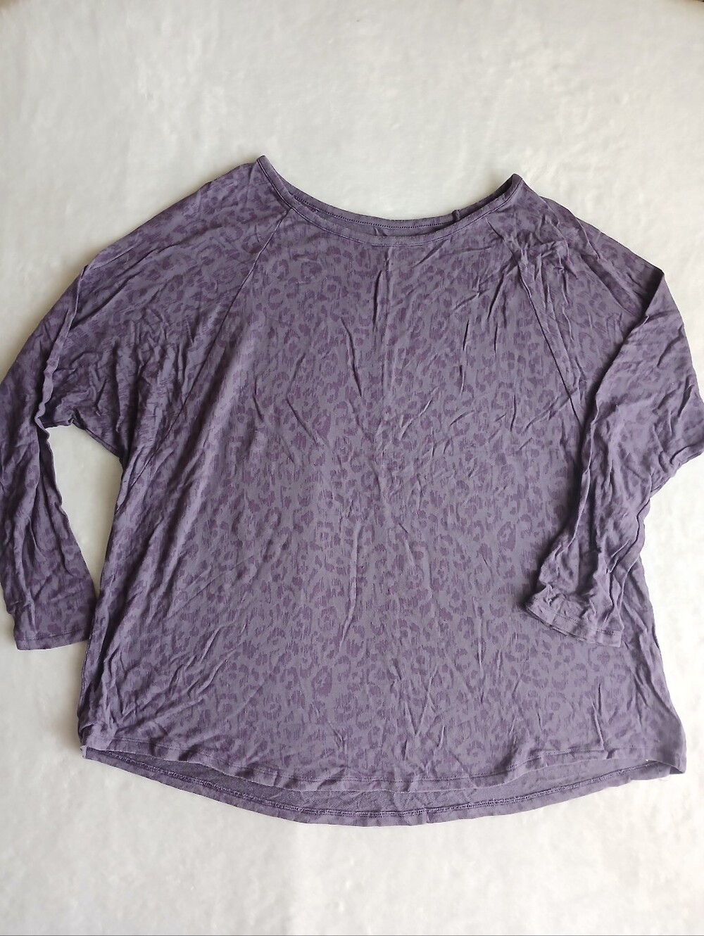 Gilligan and O'Malley  sleep top size XXL